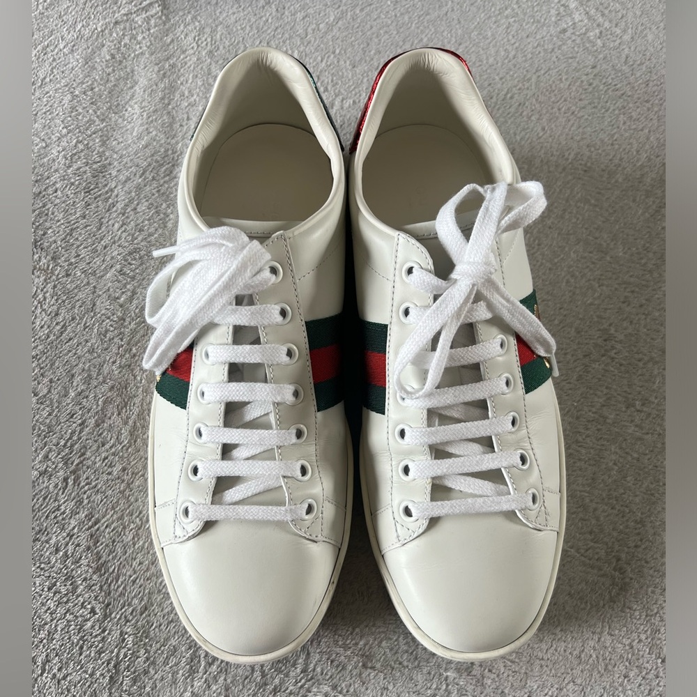 Women’s Gucci Ace Sneakers with Bee